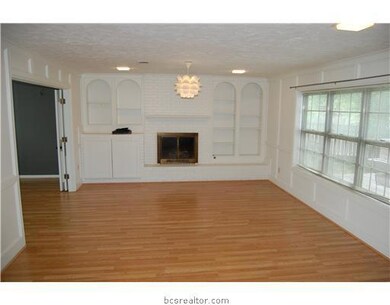 1701 Glade St, College Station, TX 77840 - photo 2