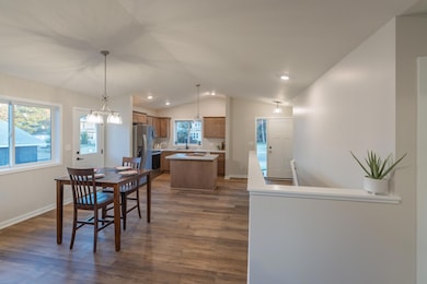 2414 15th St SE, Rochester, MN 55904 - photo 3