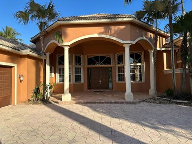 2850 W Stonebrook Cir, Davie, FL 33330 - photo 4