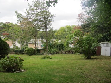 32 Bishop Dr S, Greenwich, CT 06831 - photo 6