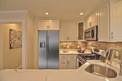 10 Juniper St unit 38, Brookline, MA 02445 - photo 2