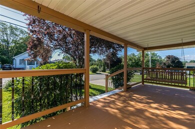 2492 Fruitland Blvd SW, Cedar Rapids, IA 52404 - photo 2