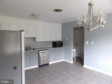 10480 Buena Vista Dr, Waynesboro, PA 17268 - photo 5