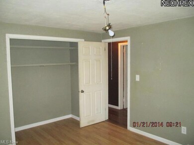 607 Irving Park Blvd, Sheffield Lake, OH 44054 - photo 7