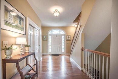 9876 Glasgow Ct, Dublin, OH 43017 - photo 3