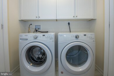 853 Old Lancaster Rd, Bryn Mawr, PA 19010 - photo 4