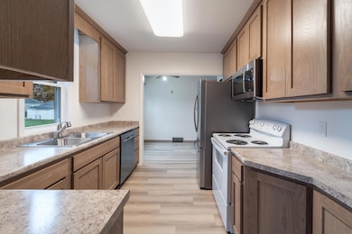 1203 Maxwell Ave Ames-27
