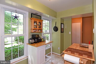 6362 Birch Leaf Ct unit 1C, Burke, VA 22015 - photo 3