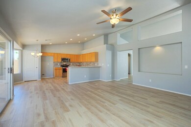 1476EWashington007