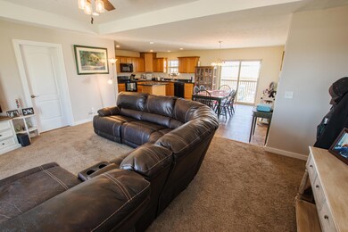 14983 Cochise St, Williston, ND 58801 - photo 4