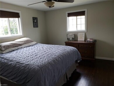 ...........hardwood floors,....................