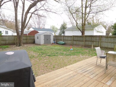 255 Meadow Rd, Pasadena, MD 21122 - photo 5