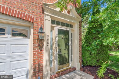 13067 Park Crescent Cir, Herndon, VA 20171 - photo 3
