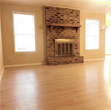 105 Spring Creek Dr, Pineville, LA 71360 - photo 5