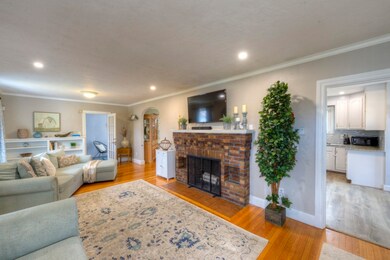 291 Beverly Rd, Worcester, MA 01605 - photo 5