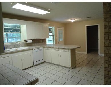 7302 Esler Field Rd, Pineville, LA 71360 - photo 5