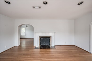 1606 W Alabama St unit B, Houston, TX 77006 - photo 4