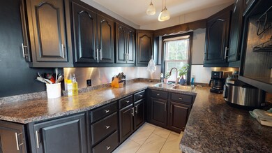 32-Perley-Street-Lewiston-08082022_15115
