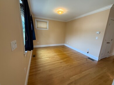 8 Kenneth St unit 8, Newton, MA 02461 - photo 5