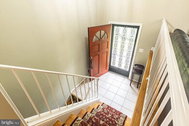 2050 Greenwich St, Falls Church, VA 22043 - photo 3