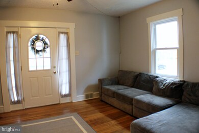 327 Stuart Ave, Downingtown, PA 19335 - photo 5