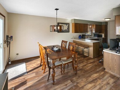 1528 Holly Dr E, Hugo, MN 55038 - photo 6