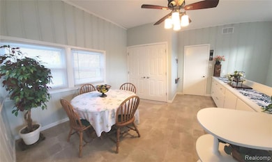 Huge Laundry/Mud Room