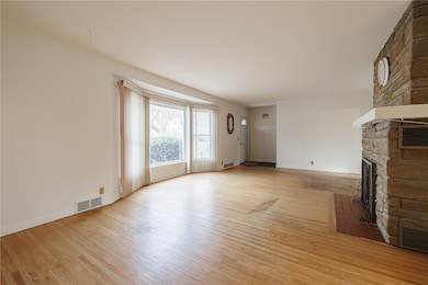 127 Barry Rd, Rochester, NY 14617 - photo 4