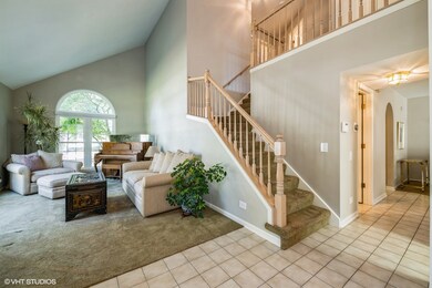 1541 Diamond Dr, Hoffman Estates, IL 60192 - photo 3