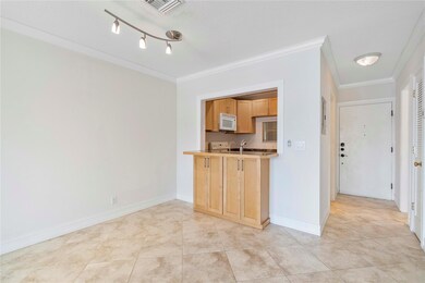2201 SE 9th St unit 206, Pompano Beach, FL 33062 - photo 7