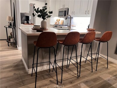 26502 Country Rd, Valencia, CA 91354 - photo 3