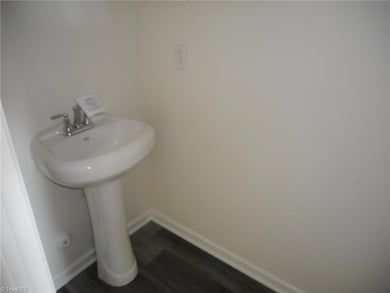 507 E Grimes Ave, High Point, NC 27260 - photo 6