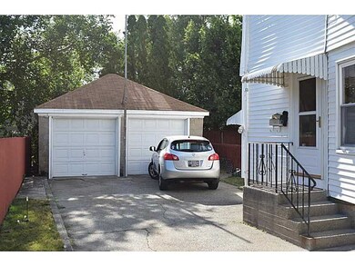 Garage.