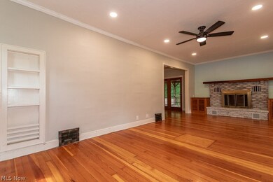 592 E Garfield Rd, Aurora, OH 44202 - photo 5