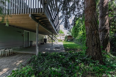 1810 8th St NE, East Wenatchee, WA 98802 - photo 5