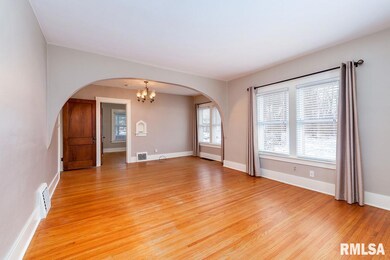 2003 Mound St, Davenport, IA 52803 - photo 3