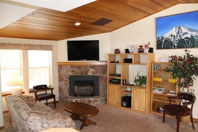 12 Fairway Village Condo unit 12, Sunriver, OR 97707 - photo 2