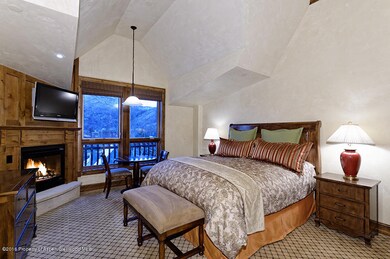 Grand Hyatt Aspen 30B Web 09