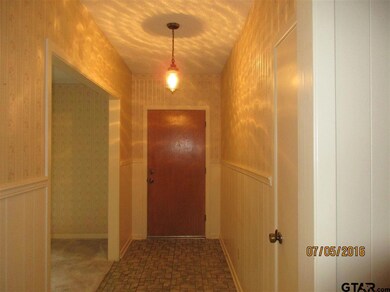 8227 8227 Purdue Dr, Tyler, TX 75703 - photo 2