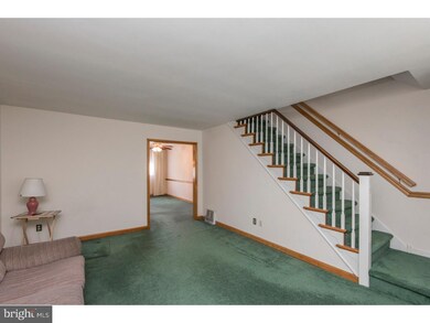 715 Hillcrest Dr, Glenolden, PA 19036 - photo 4