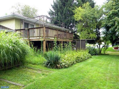 4525 Nile Dr, Whitehall, PA 18052 - photo 4