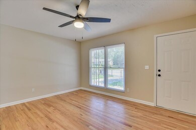 1930 Dunham ct - Living Room 2