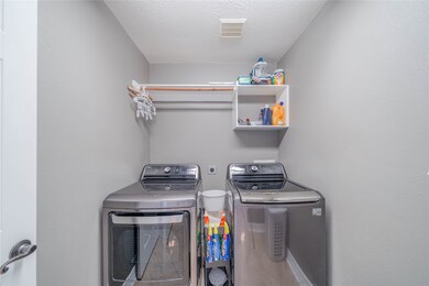 4111 Cleburne Dr, Pearland, TX 77584 - photo 6