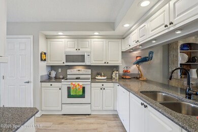6-web-or-mls-Ocean Beach Blvd-0305-012