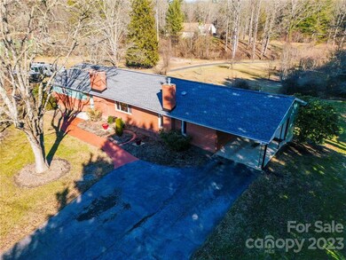 364 Pace Rd, Hendersonville, NC 28792 - photo 4