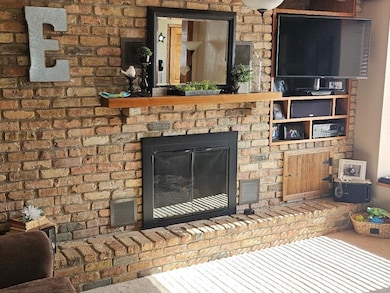 1808 8th Ave, Belle Plaine, IA 52208 - photo 4