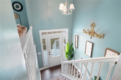 Open 2 story foyer