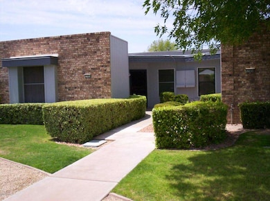 17454 N Boswell Blvd, Sun City, AZ 85373 - photo 2