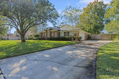 02-Photo (Exterior) - 002