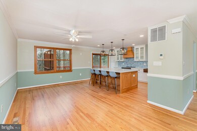 8053 Galla Knoll Cir, Springfield, VA 22153 - photo 7